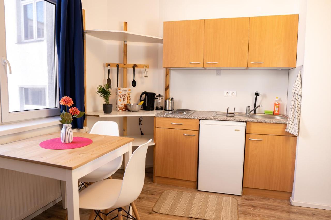 Apartment Fullhouse - - L36 Blue Magdeburg
