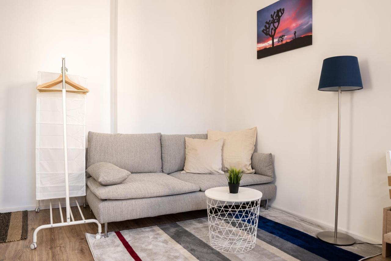 Apartment Fullhouse - - L36 Blue *